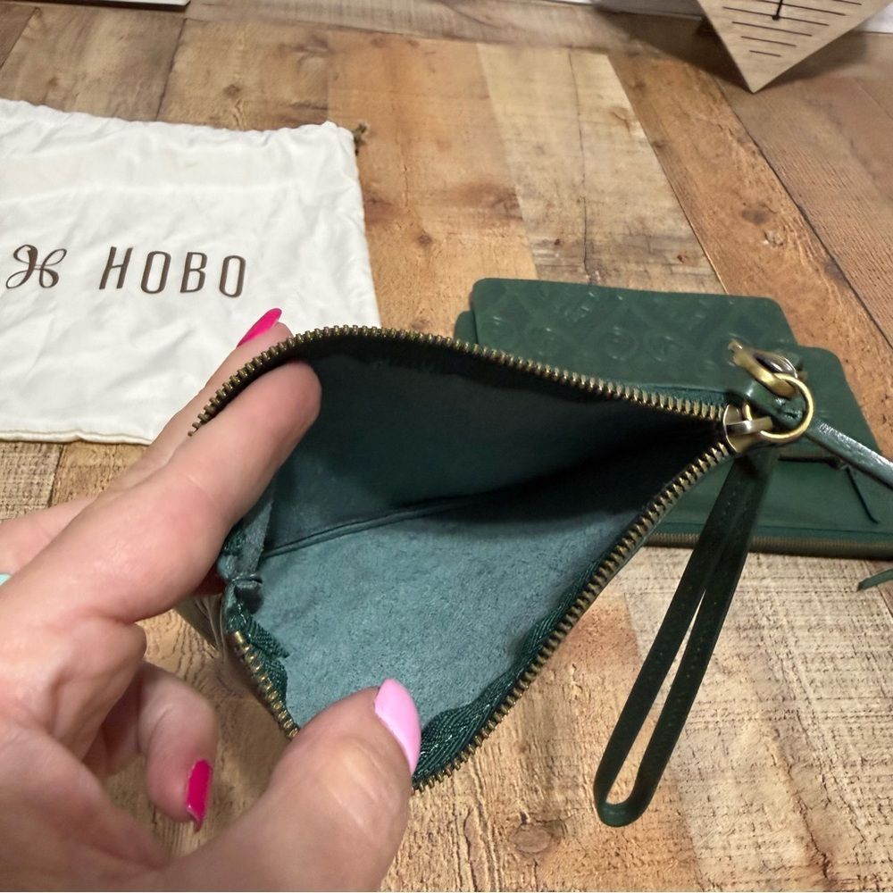 HOBO 'Triad' 3 different pouches with wristlet green leather - Picture 7 of 16